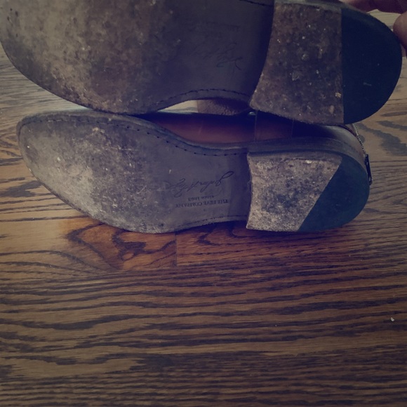 Frye boots. Classic! Go with everything! - Picture 3 of 5